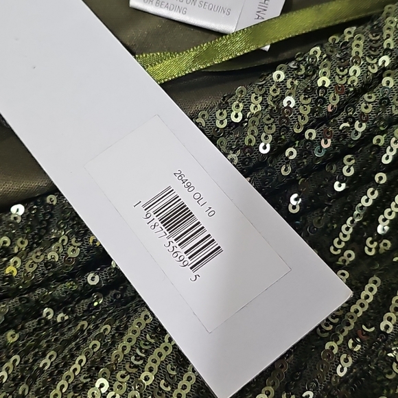 MAC DUGGAL size 10 SEQUINED LONG SLEEVE GOWN Dress - Picture 8 of 9